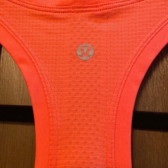 Lululemon🍋Swiftly Tech Racerback Tank Top 2.0 Race Length - Picture 5 of 6